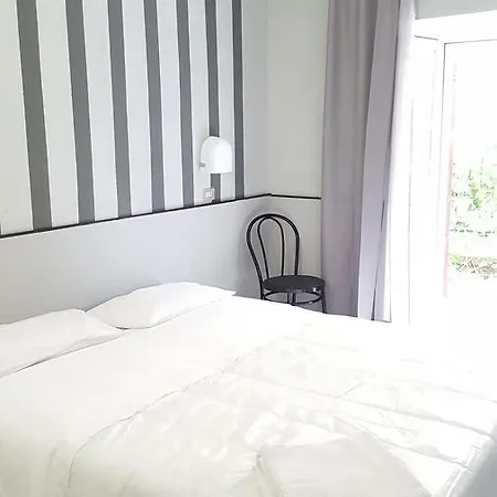 Al Sogno 2* Алассіо